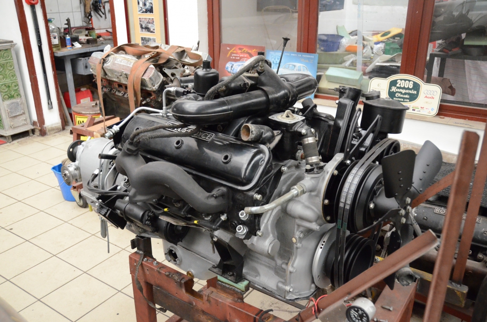 Überholtes Motor